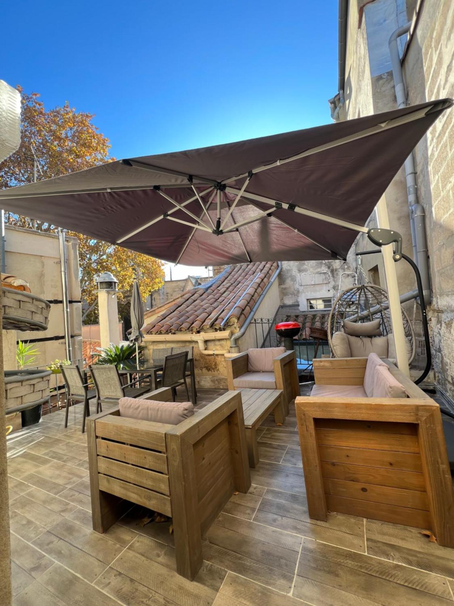 شقة Renove, Vue Sur Palais Des Papes, Terrasse Et Wifi Troisieme Etage أفينيون المظهر الخارجي الصورة