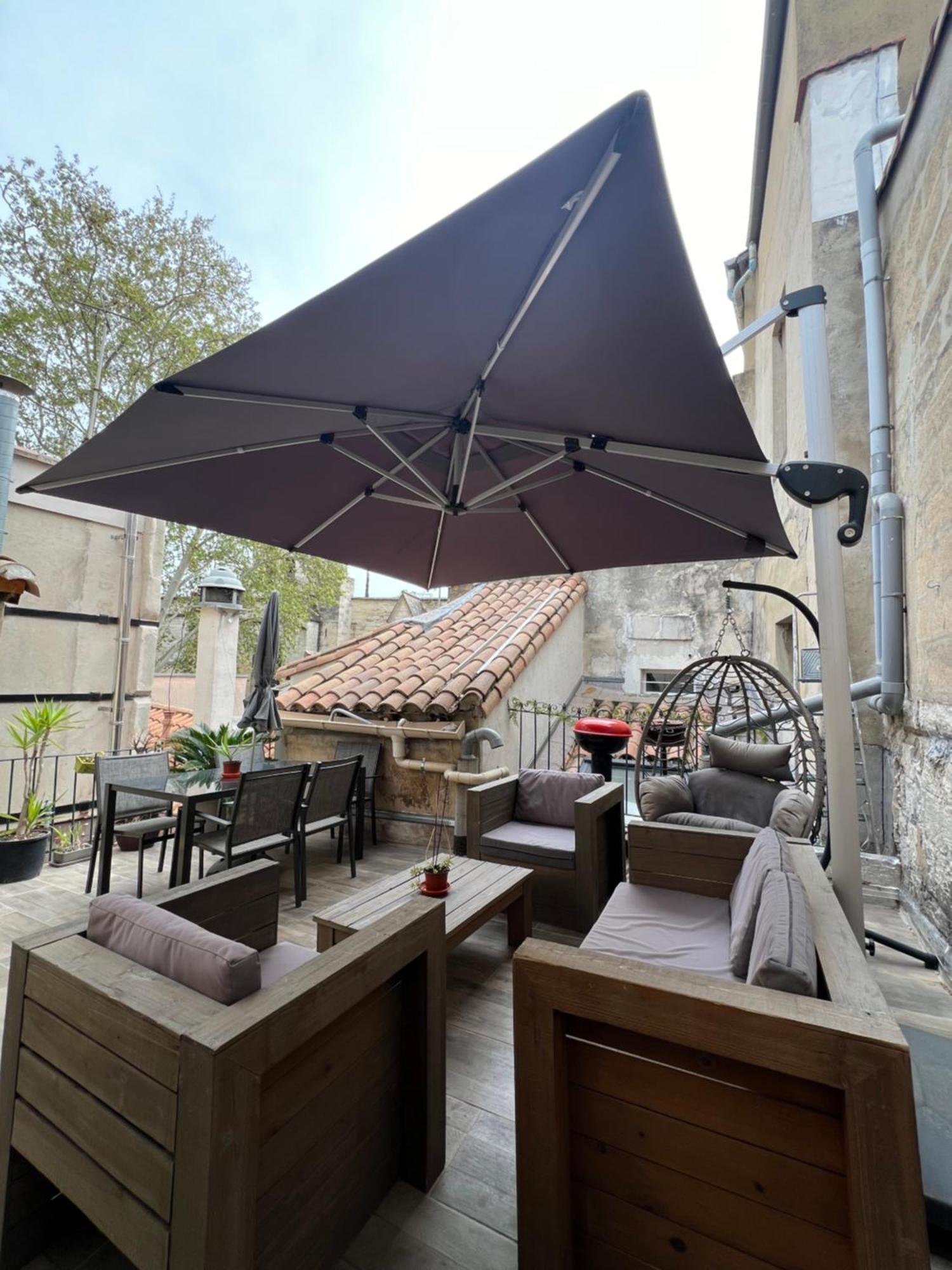 شقة Renove, Vue Sur Palais Des Papes, Terrasse Et Wifi Troisieme Etage أفينيون المظهر الخارجي الصورة